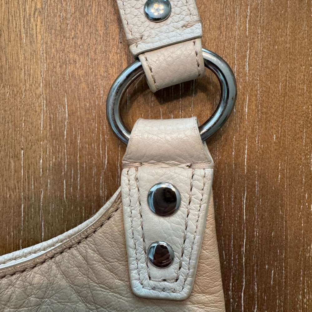 Coach Tan Leather Shoulder Bag - Picture 4 of 14